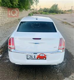 کرایسلەر 300